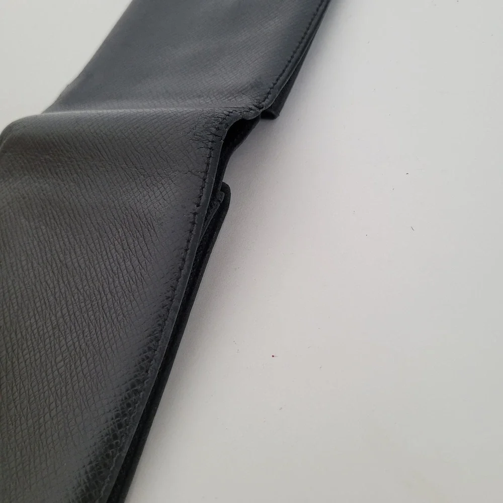 Louis Vuitton Taiga Leather Bifold Wallet Black Ardoise SP0046 Made in France